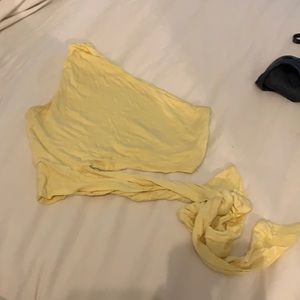 Yellow tie top